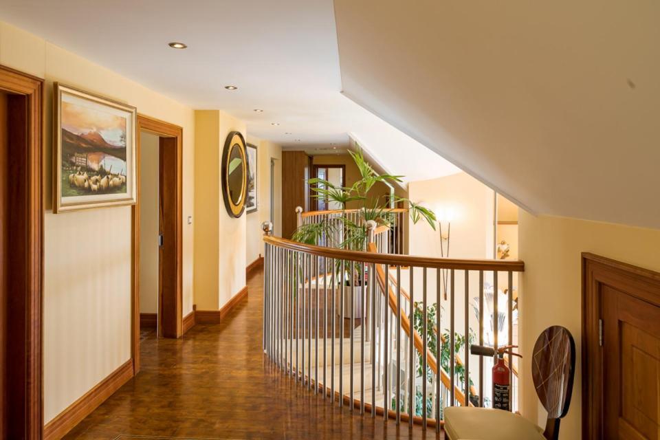 Like Walking Into A Fantastic Novel At Inishowen House Rashenny Exterior foto